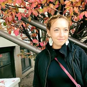 Meet your Posher, Alyssa